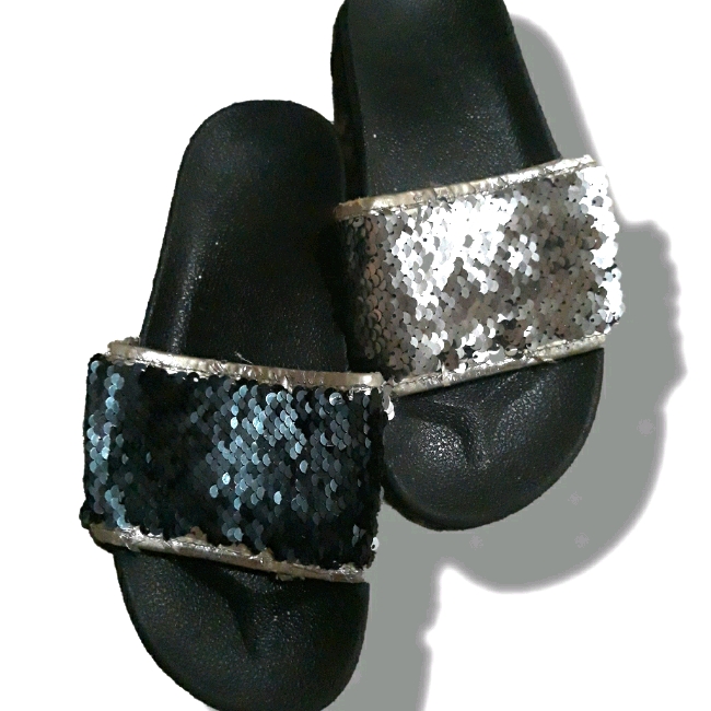 Reversible Sequin Slides